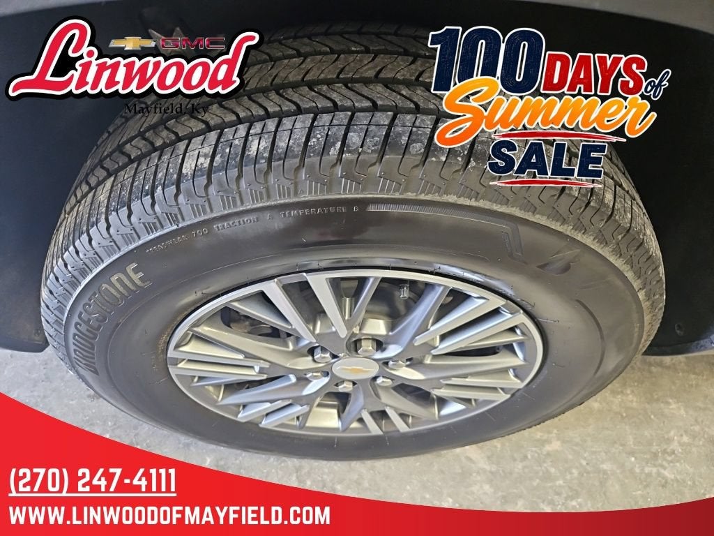 2025 Chevrolet Traverse LT