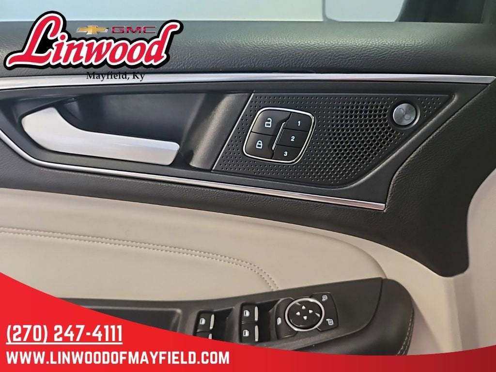2021 Ford Edge Titanium