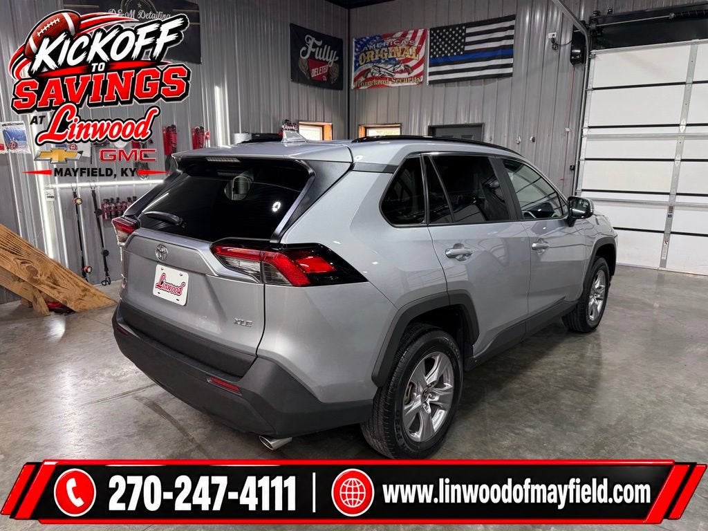 2025 Toyota RAV4 XLE