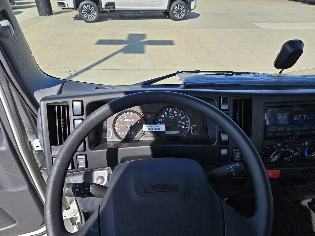 2025 Chevrolet Low Cab Forward 4500 Base