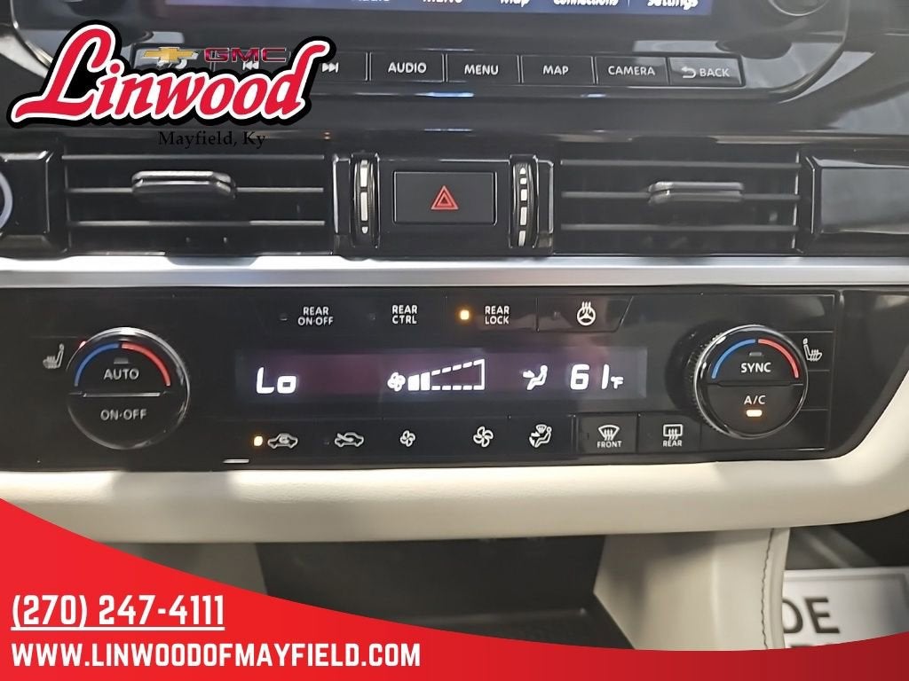 2023 Nissan Pathfinder SL