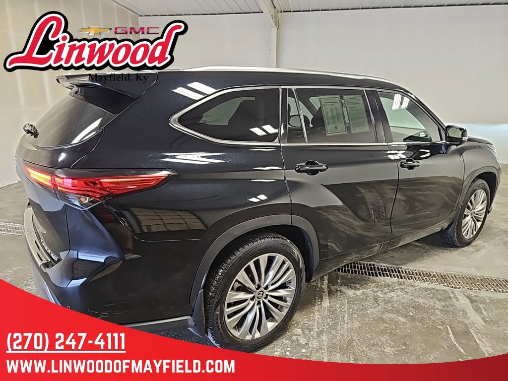 2023 Toyota Highlander L