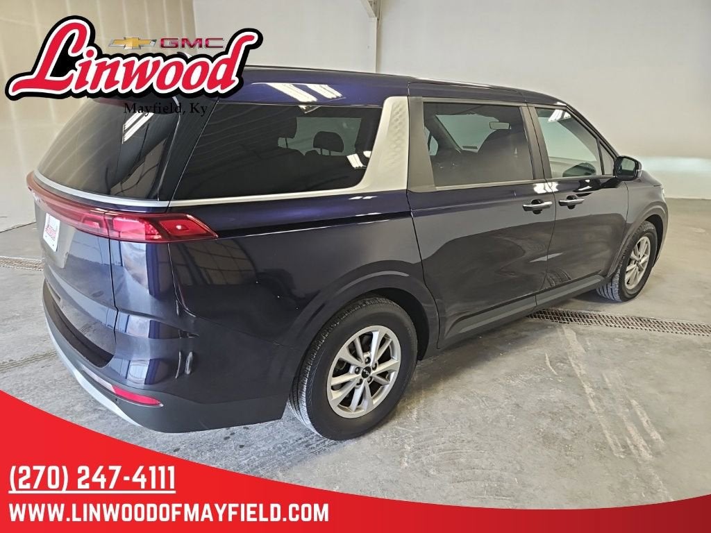 2024 Kia Carnival LX